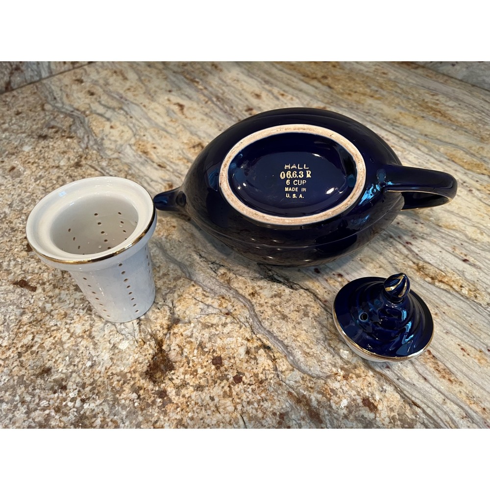 Hall Vtg Aladdin China Teapot Blue Gold Accent 6 Cup Teapot with Strainer 1930s - Picture 7 of 7